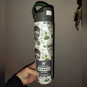 Hydraflow Hybrid Green Skull/Flowers Thermos (NWT)25 Oz..